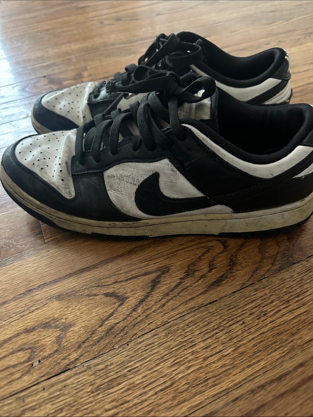Jordans Nike Men's Black & White Low-Top Sneakers with Contrast Swoosh
